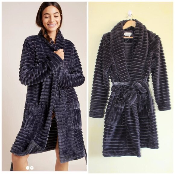 Anthropologie Other - Anthropologie Mariposa Women Robe Size XS Carbon Pockets Cozy ultra soft